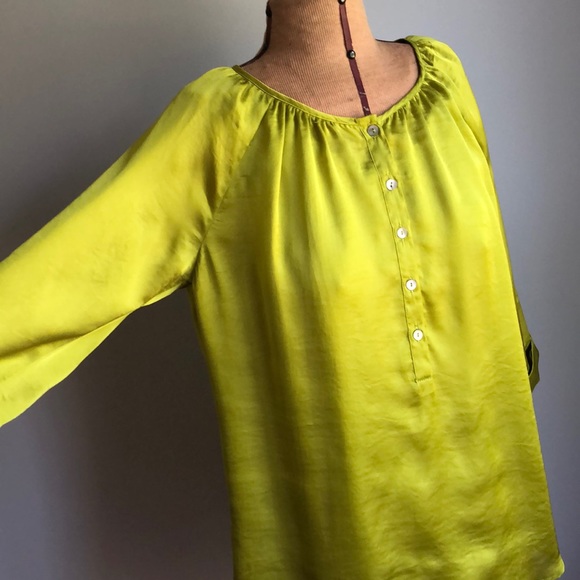 Relativity Silky Chartreuse Green Peasant Top 3/4 Sleeve - Picture 5 of 13